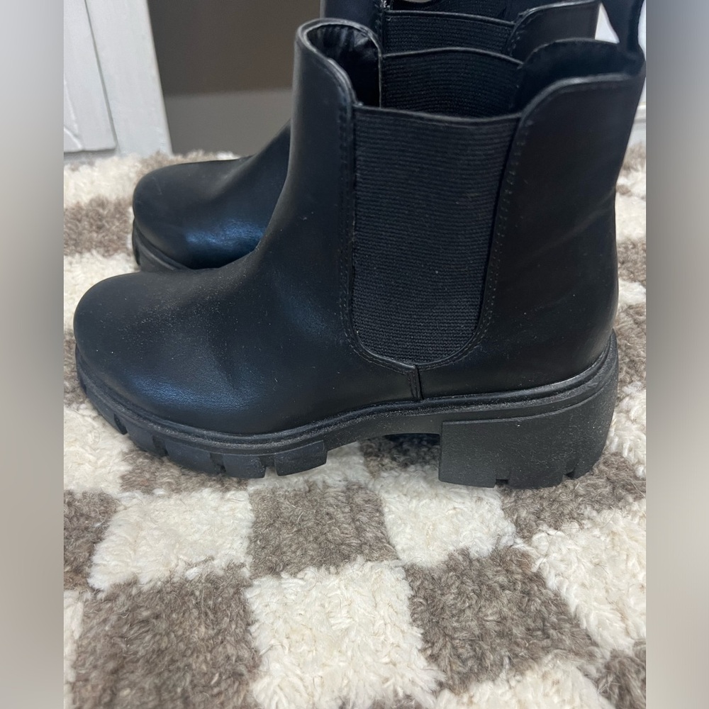Women’s Soda boots